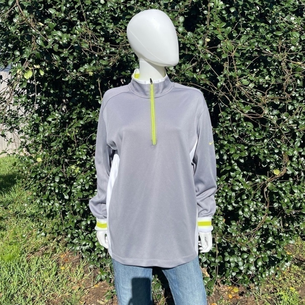 𝅺NIKE Men’s Tour Performance Dri-Fit LongSleeve 1/4 Zip Golf Shirt